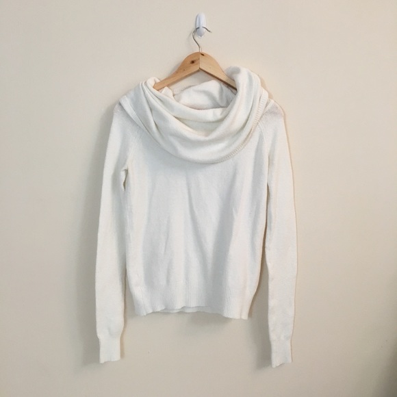 BCBGMaxAzria Sweaters - BCBGMaxAzria Oversized Cowl Neck Pullover Size M